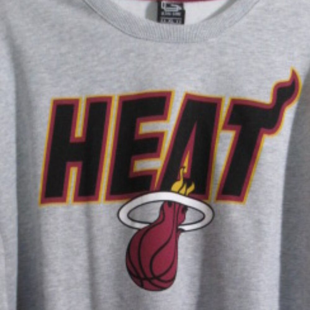 Miami Heat Ultra Game Gray Crewneck XL Sweatshirt NWT